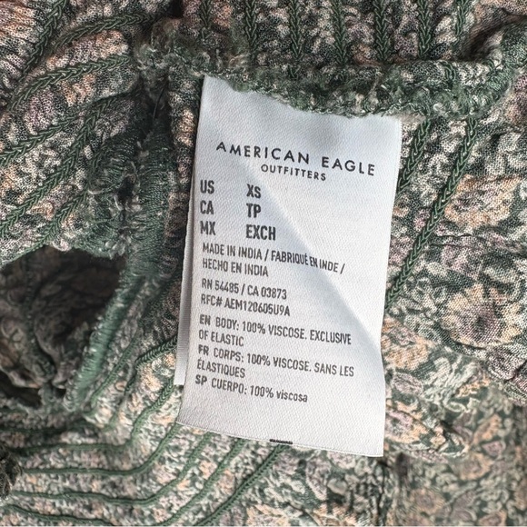 American Eagle Outfitters Floral Neutral Smocked Blouse V Neck Long Sleeve Top - Picture 7 of 7